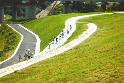 ��������